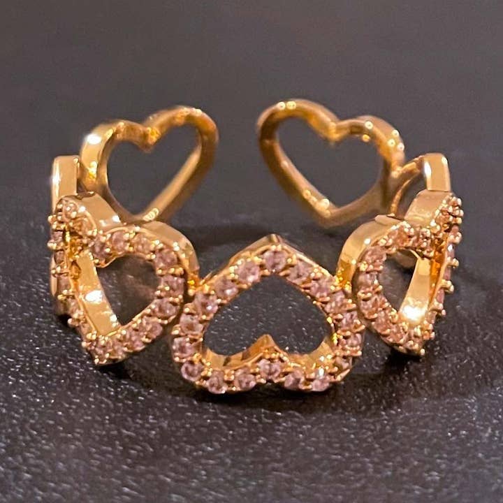 Herzring aus goldfarbenem Kristall, schlichtes, zierliches, lässiges Geschenk aus dem Jahr 2000 für den Großhandel von Holicca