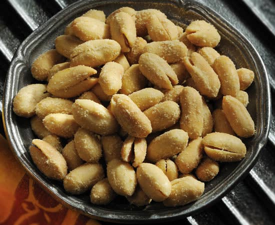 The Peanut Shop of Williamsburg - Wholesale Nuts - 9 oz. Smokehouse Bacon & Cheddar Seasoned Peanuts1