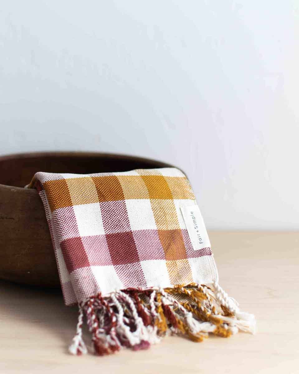 Fair + Simple - Vente Essuie-mains - VENTE Serviette à main tissée surdimensionnée en Damas1