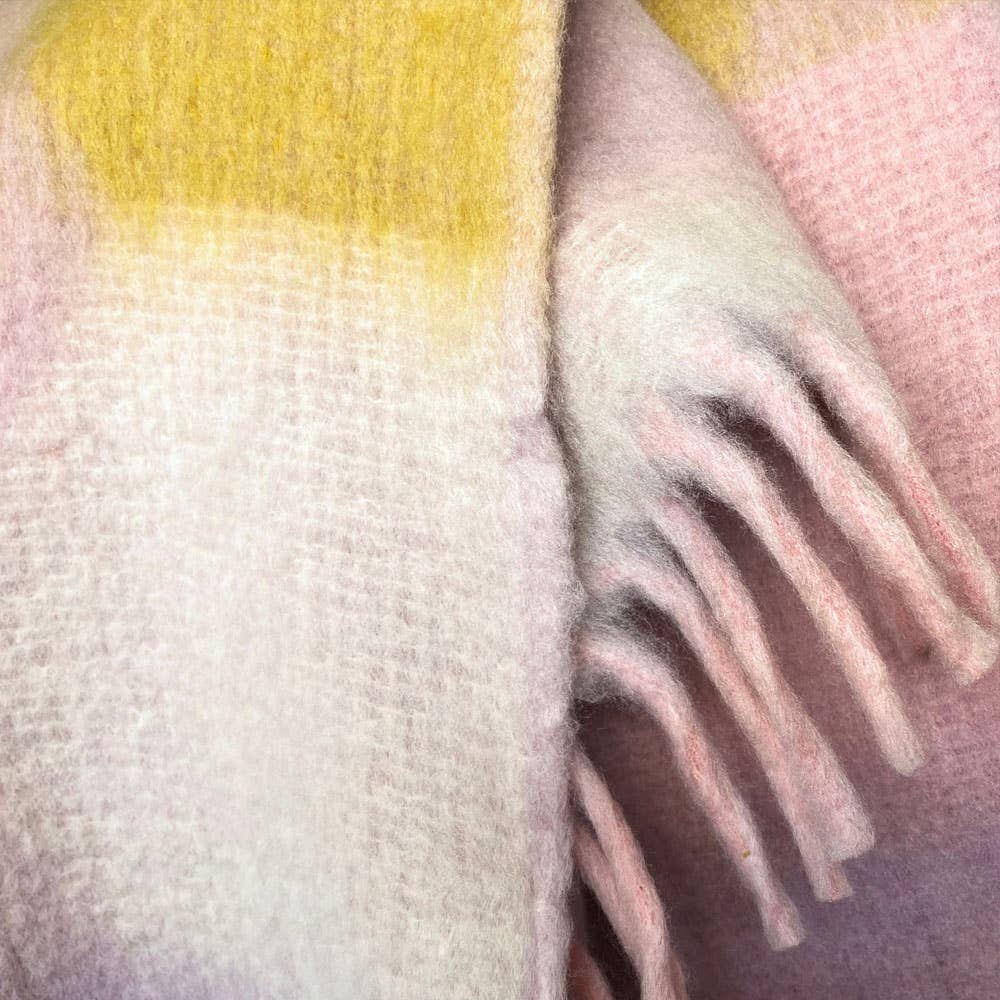 Malagoon – wholesale Throw blanket – Zapotec soft lilac recycled throw3