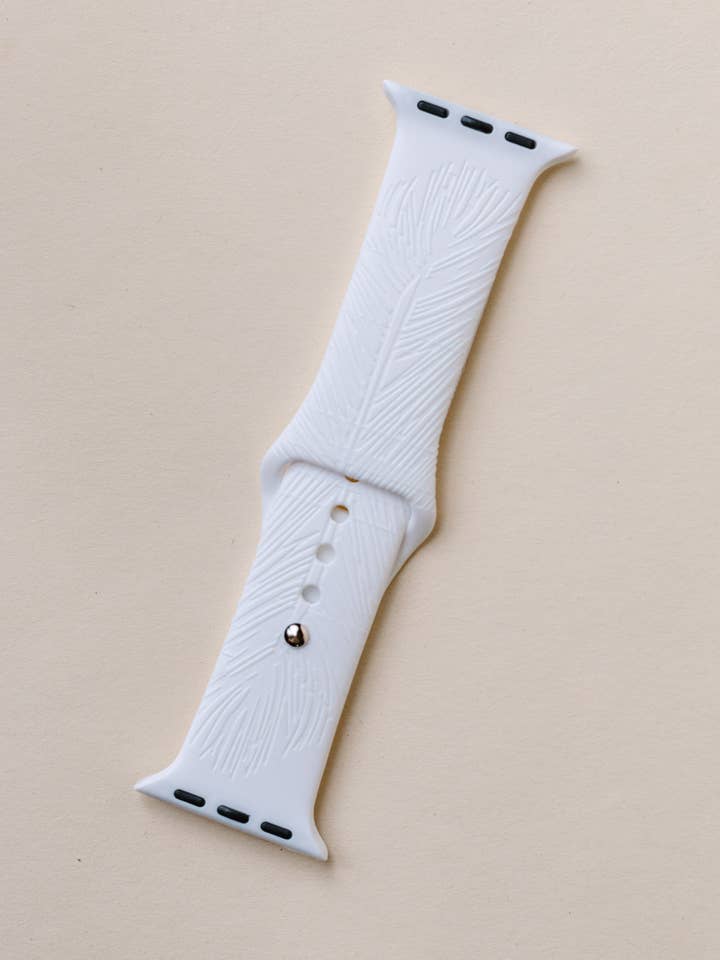 Graveret silikone Apple Armbåndfjerdesign for engroshandel hos Fox and Fiddle Designs