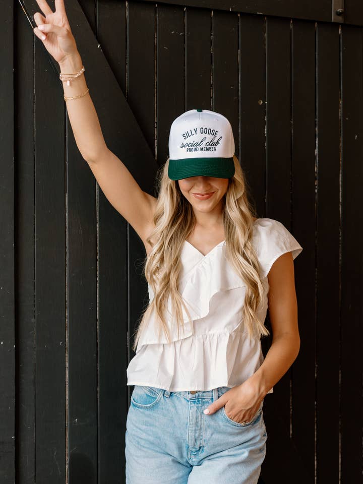 Tokig gås social klubb för wholesale av Worthy Hat Co.