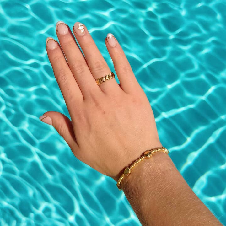 Salt & June - Wholesale Beaded Bracelet - Gold Seashell Beaded Bracelet1