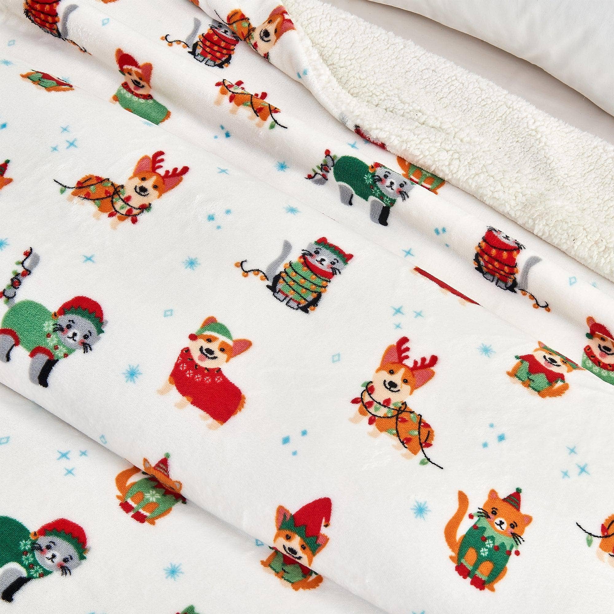 BH Collective - Wholesale Throw Blanket - Throw Blanket - Holiday Printed Sherpa - Esmay Collection23