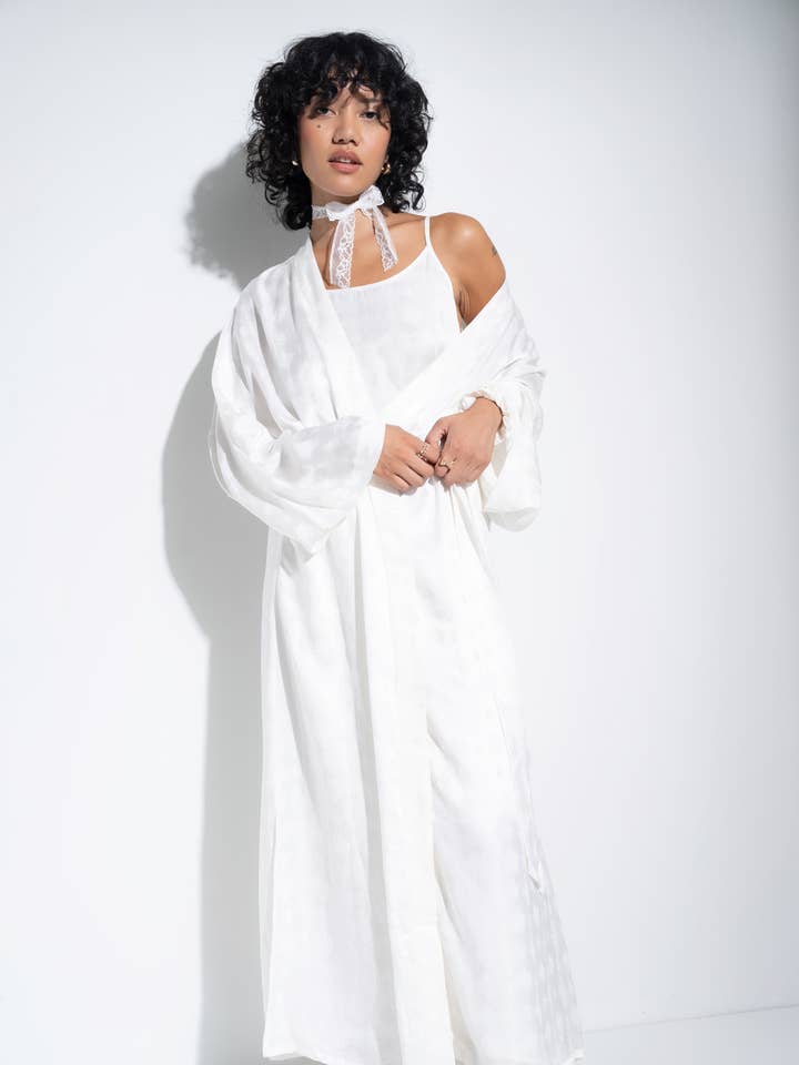 The Long Robe - White for wholesale by Idle