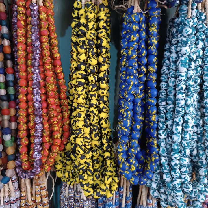 African Craft Collection – Großhandel Perlen – Glasperlen für Schmuckherstellung – Krobo Rundperlen5