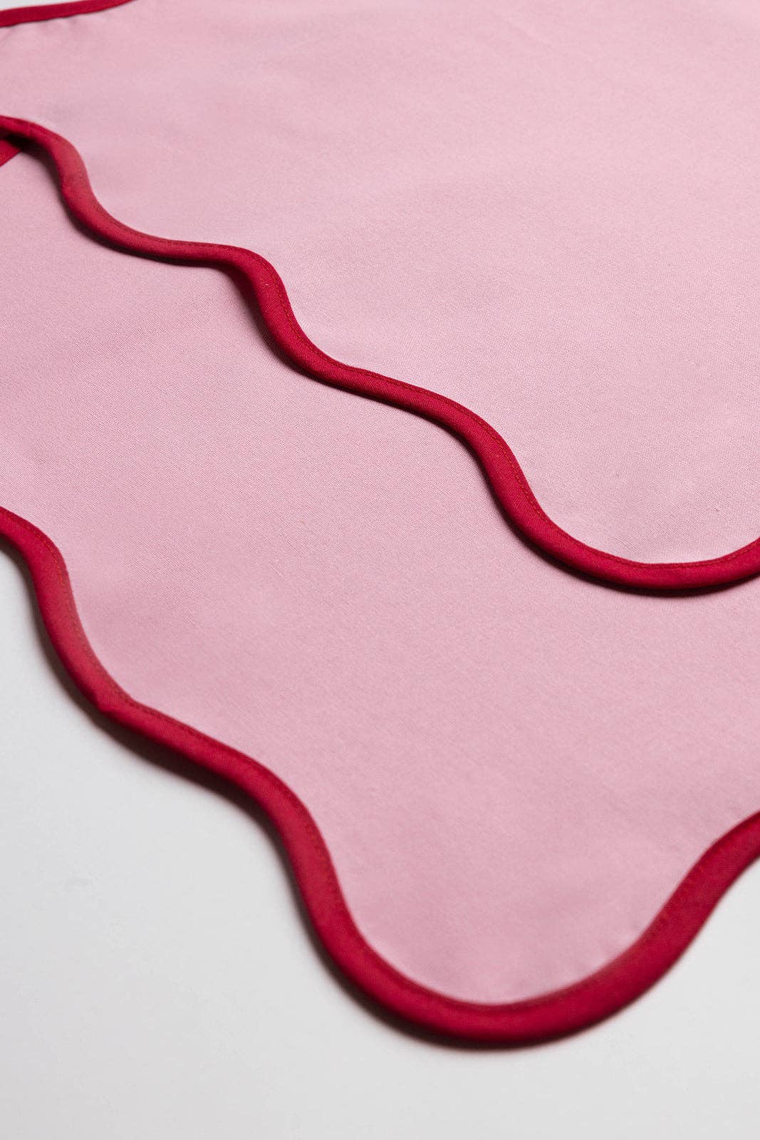 Folie à Trois – wholesale Bordstablett – Lilou servetter med scallopkant (set om 2)9