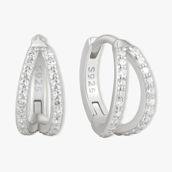 Double créoles pavées de cristaux en argent pour la vente par LEA Jewels