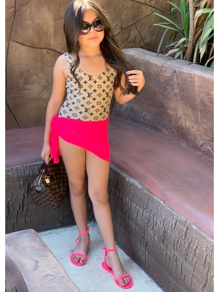 Shoes By Alexandria Brandao – wholesale Sandals – Kids – Aria Kid's Neon Pink Jelly Sandals for Girls
