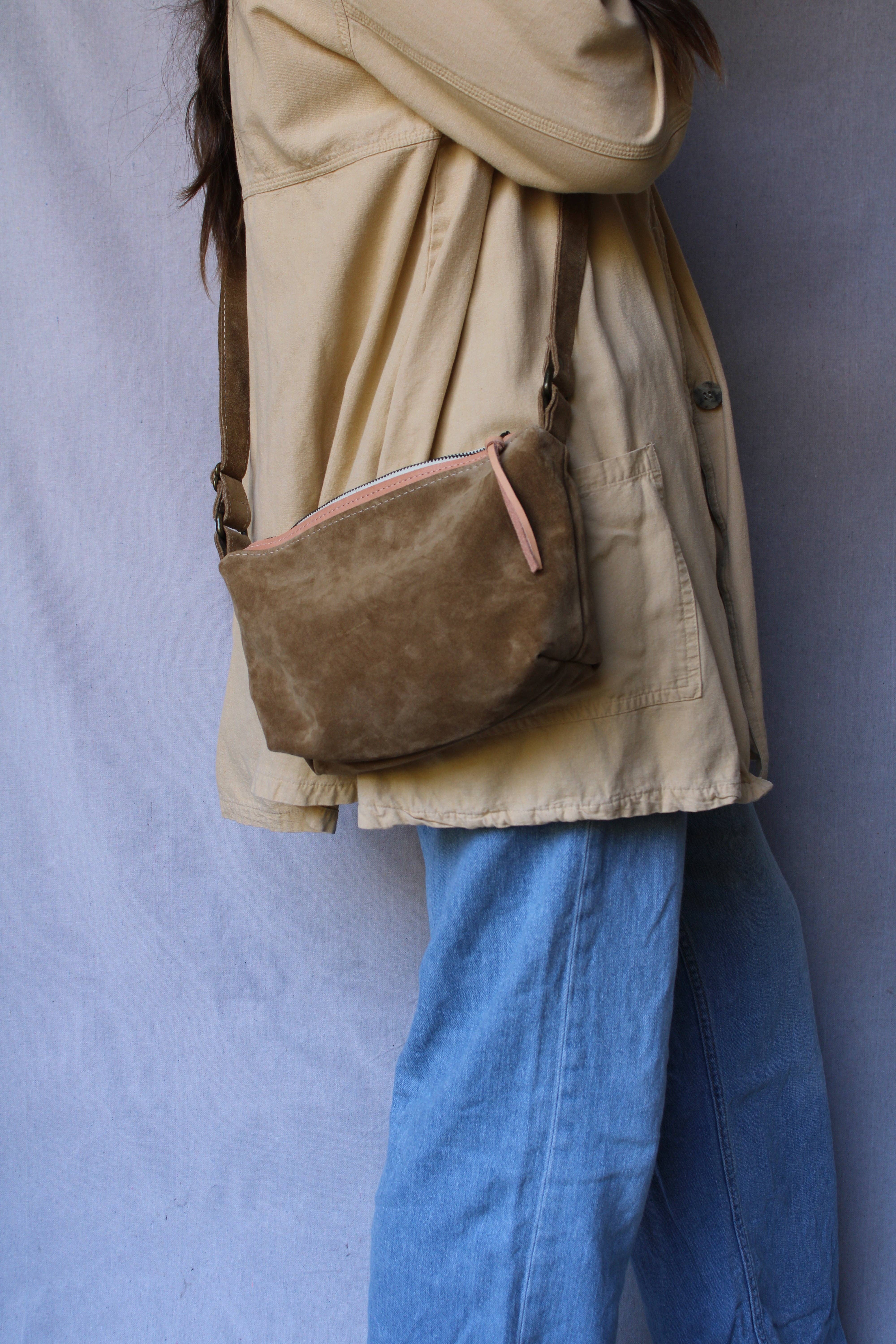 Olive n' Suede - Wholesale Crossbody Bag - Women's - Solara Side Bag- DARK6
