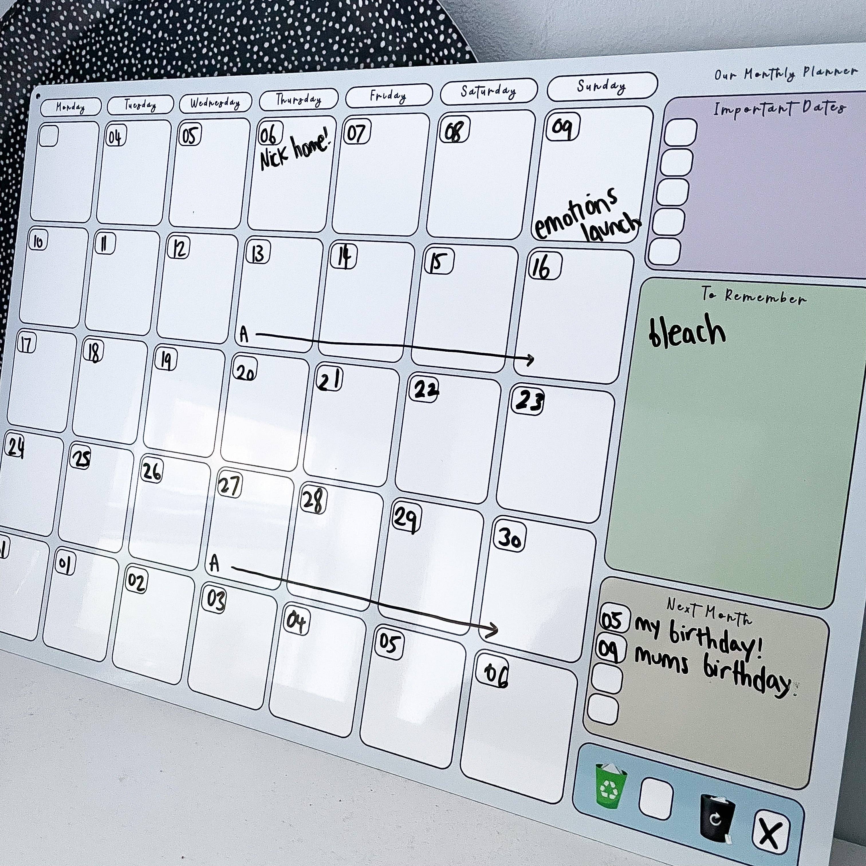 Craftly Ltd – wholesale Whiteboard – Månatlig Planner Whiteboard1