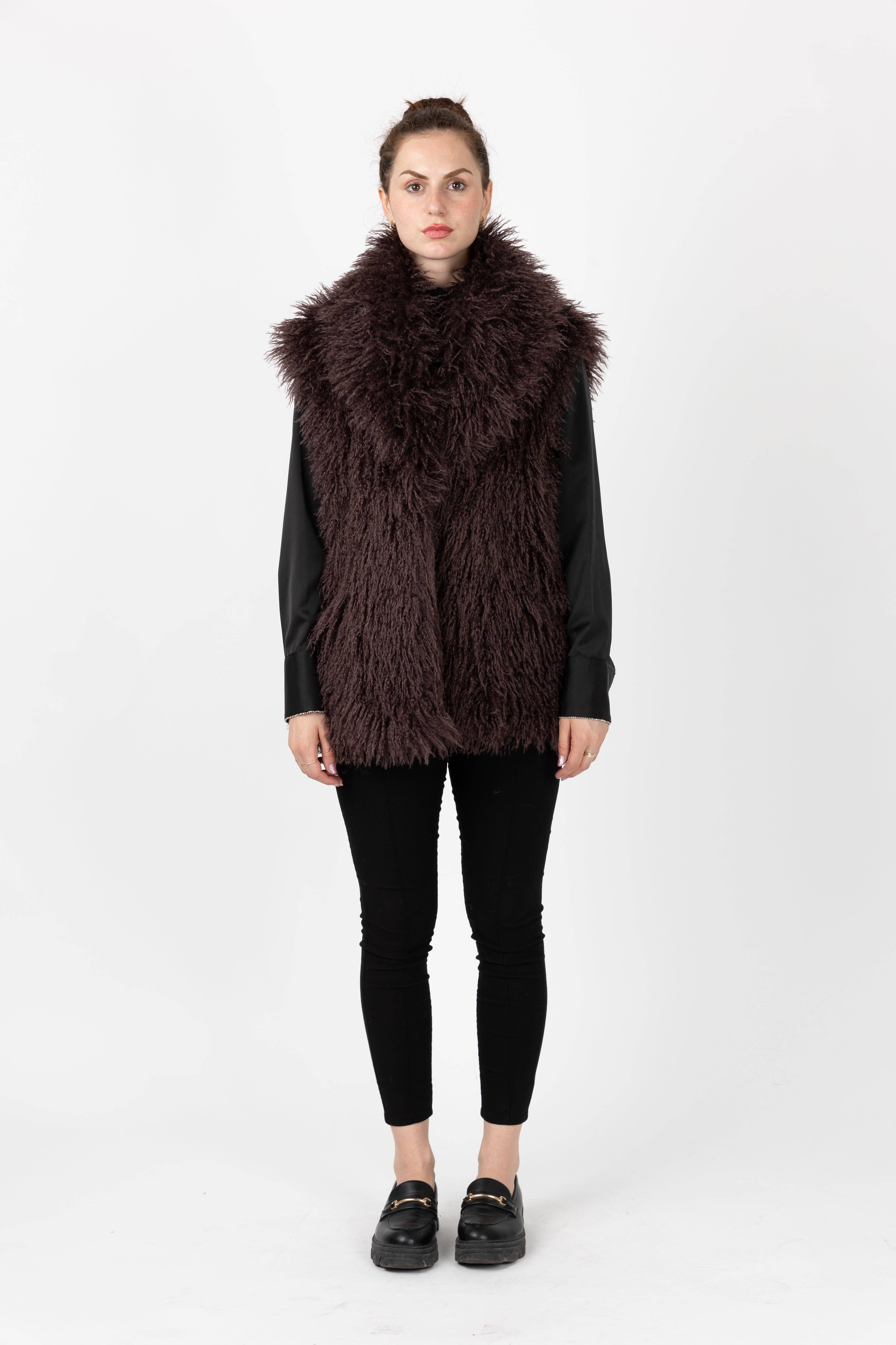 KZELL PARIS - Wholesale Outerwear Vest - Women's - SLEEVELESS VEST IN FAUX SHEEPSKIN FUR1
