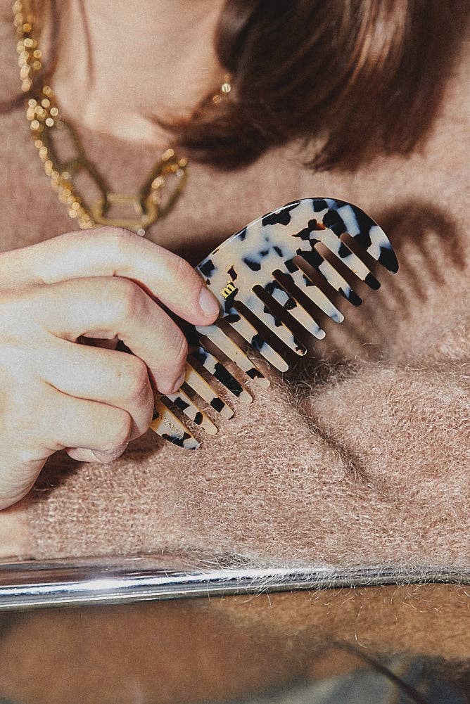 Maho - Wholesale Hair Brush/Comb - Phoebe Scale2