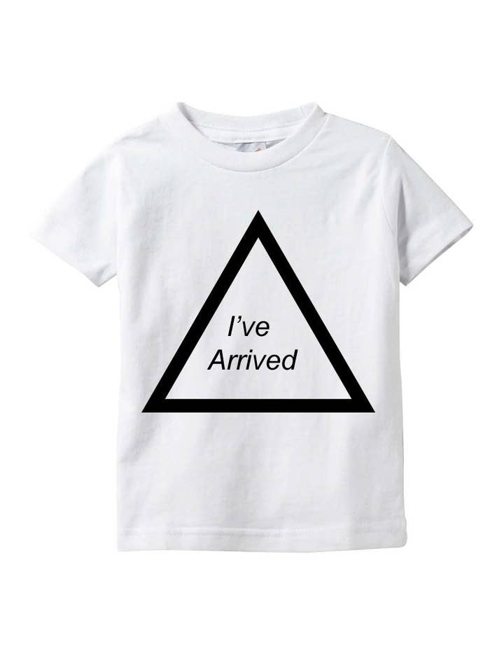 DENNA KID SUPPLY CO. - Jag har kommit Tee - Vit (Spädbarn & Småbarn storlekar) för wholesale av This Kid Clothing Co.