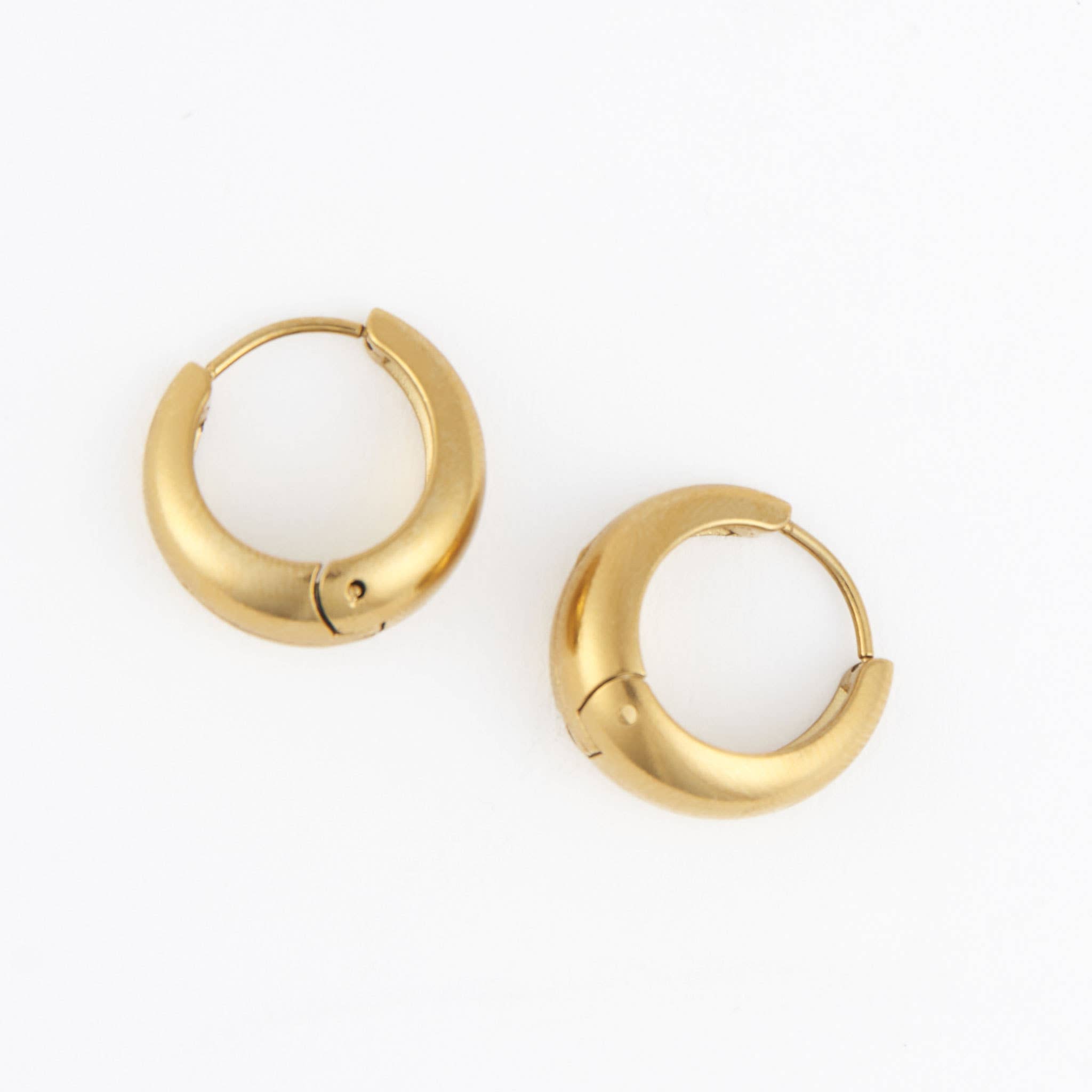 Howard's – wholesale Hoop earrings – Waterproof Earrings Graduated Hoop in Gold & Steel Narelle2