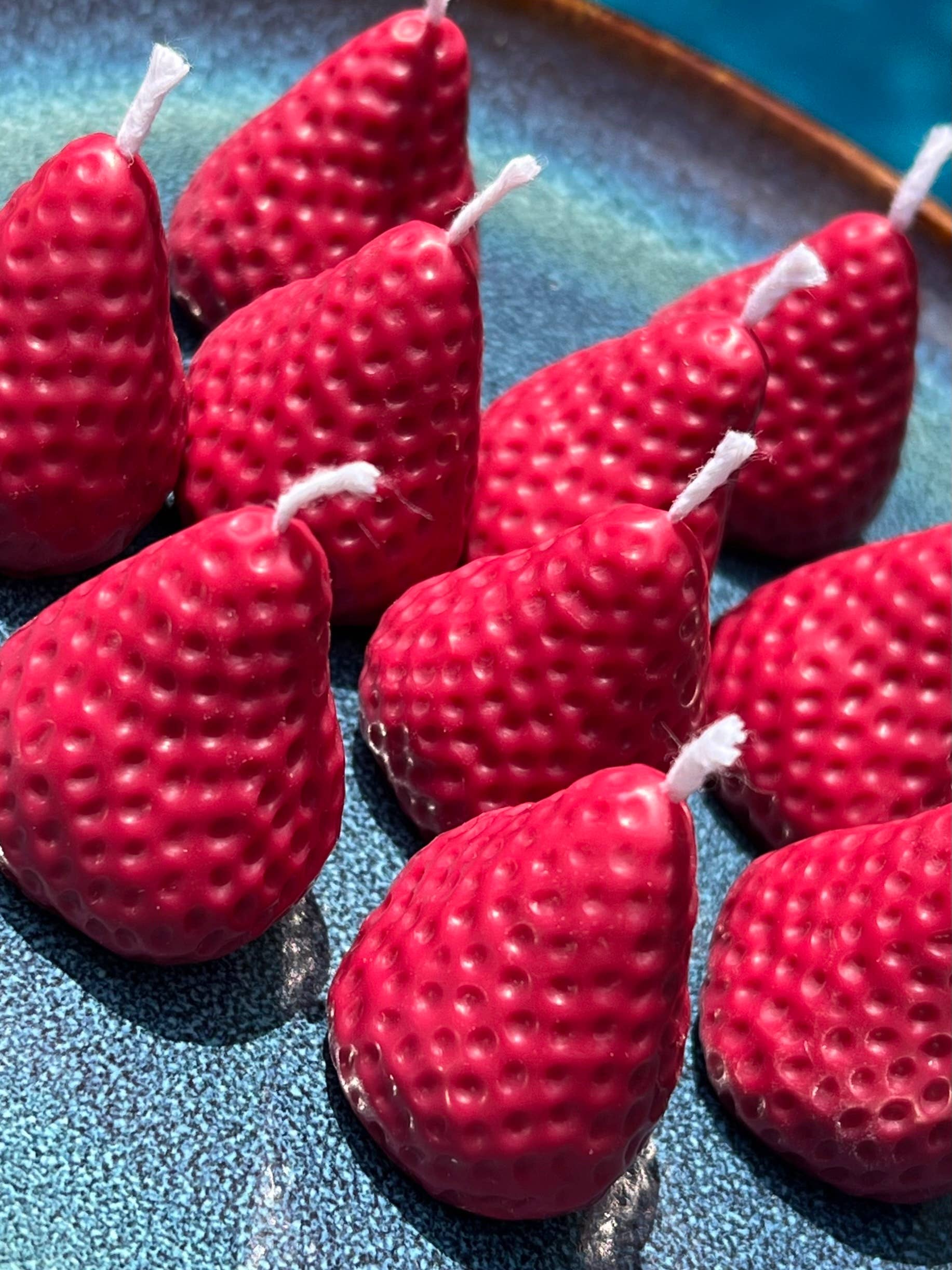 Lelik Craft Design - Wholesale Novelty candle - Birthday Cake Strawberry Candles, Set of 5 or 103