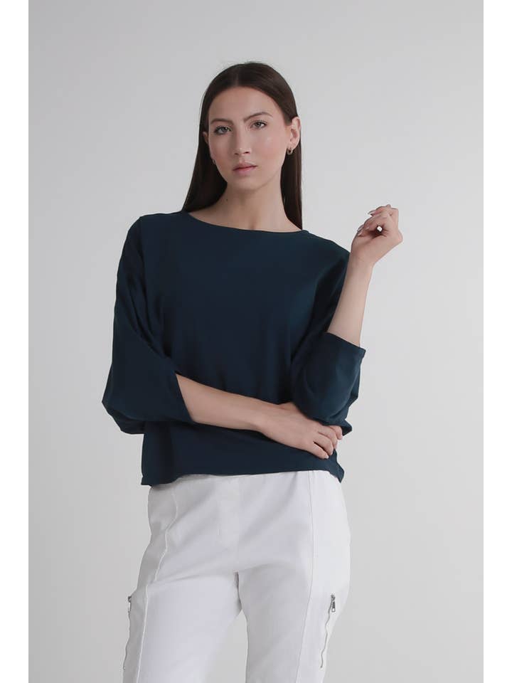 TINA Stephens Italy/Tees By Tina - Wholesale T-Shirt - Women's - Omaria Batwing Crop Top (BSS171)24