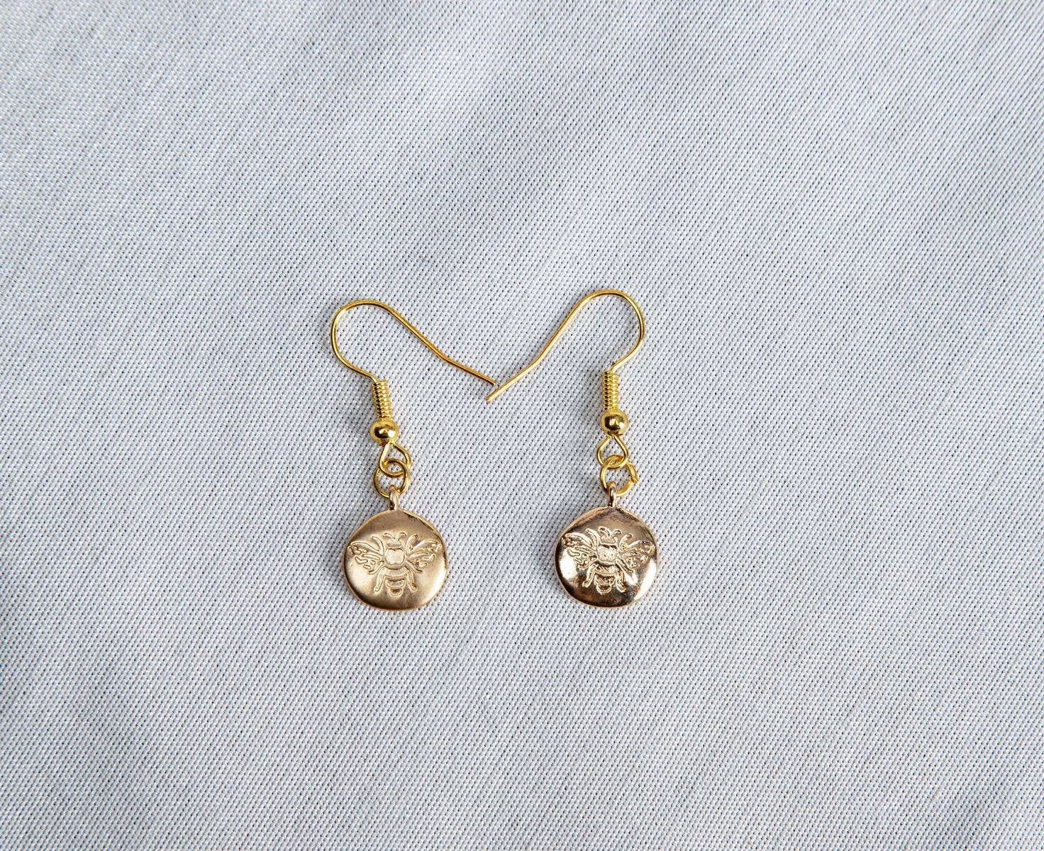 Or Boucles d'oreilles vintage abeille en vente sur Faire