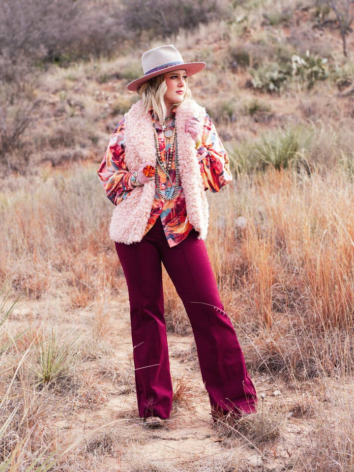 Vicki Vest - Lyserød Sherpa for engroshandel hos Silverado Apparel