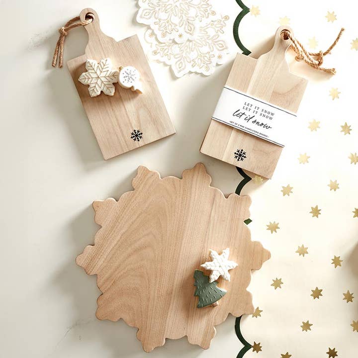 Santa Barbara Design Studio by Creative Brands - Wholesale Disposable Table Cover/Runner - Table Runner - Let It Snow Scalloped
