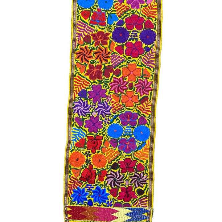 Cielito Lindo - Wholesale Table Runner - Floral Embroidered Table runner - Intricate Design1