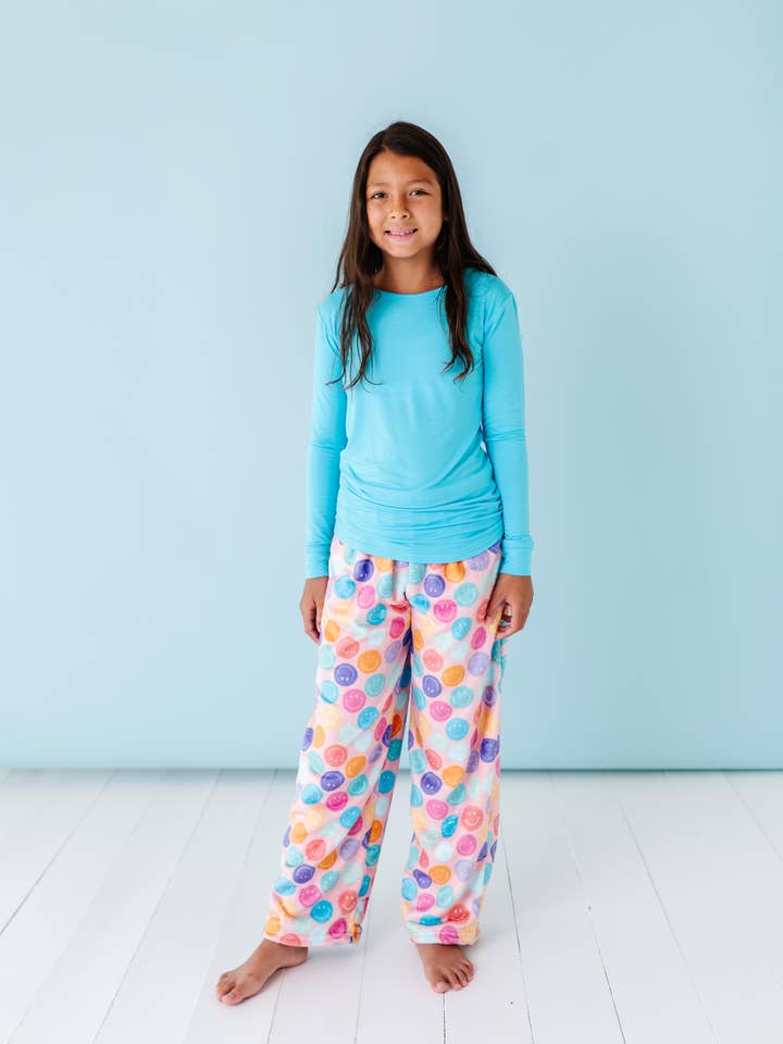 Plush Pants-Smiles and other Purchase Wholesale plush pants. Free Returns & Net 60 Terms on Faire trending on Faire.