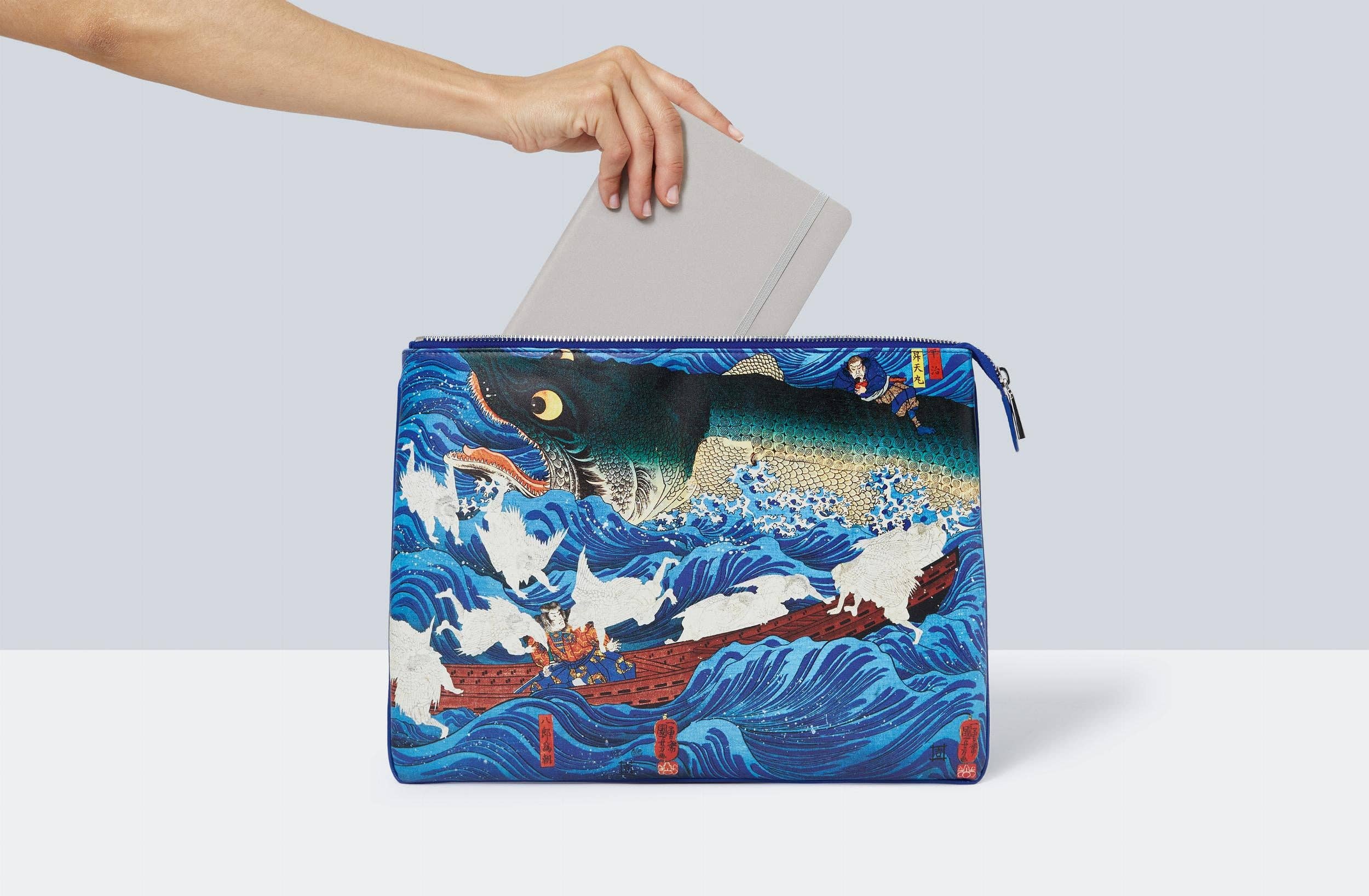 TASCHEN Europe – wholesale Pouch – Women’s – TASCHEN Pouch. Japanese Woodblock Prints1