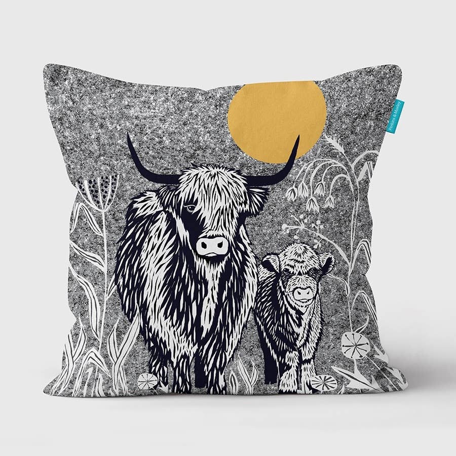 Perkins & Morley – wholesale Throw/decorative pillow – Wilder Highland Cow Cushion Grey