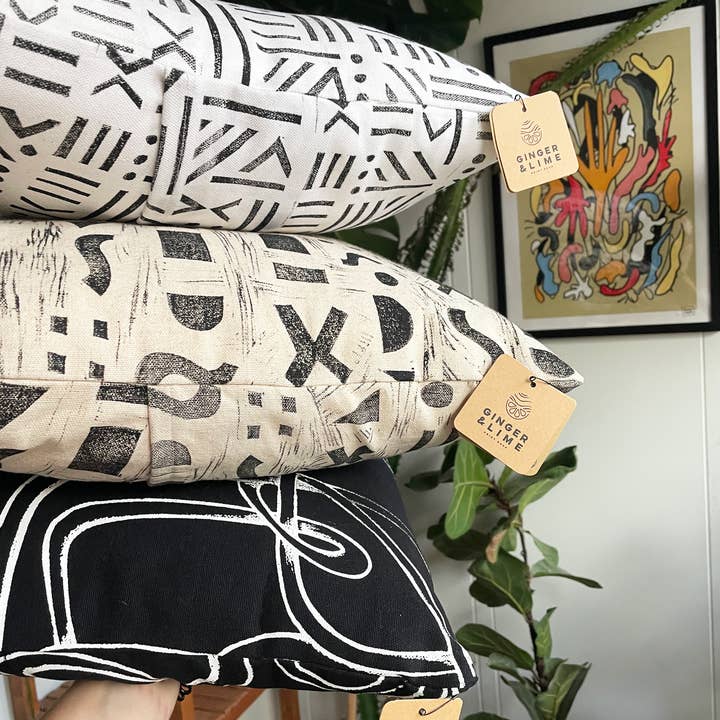 Ginger & Lime Print Shop LLC - Wholesale Throw/Decorative Pillow - Black Tangle Envelope Pillow Cover with Insert