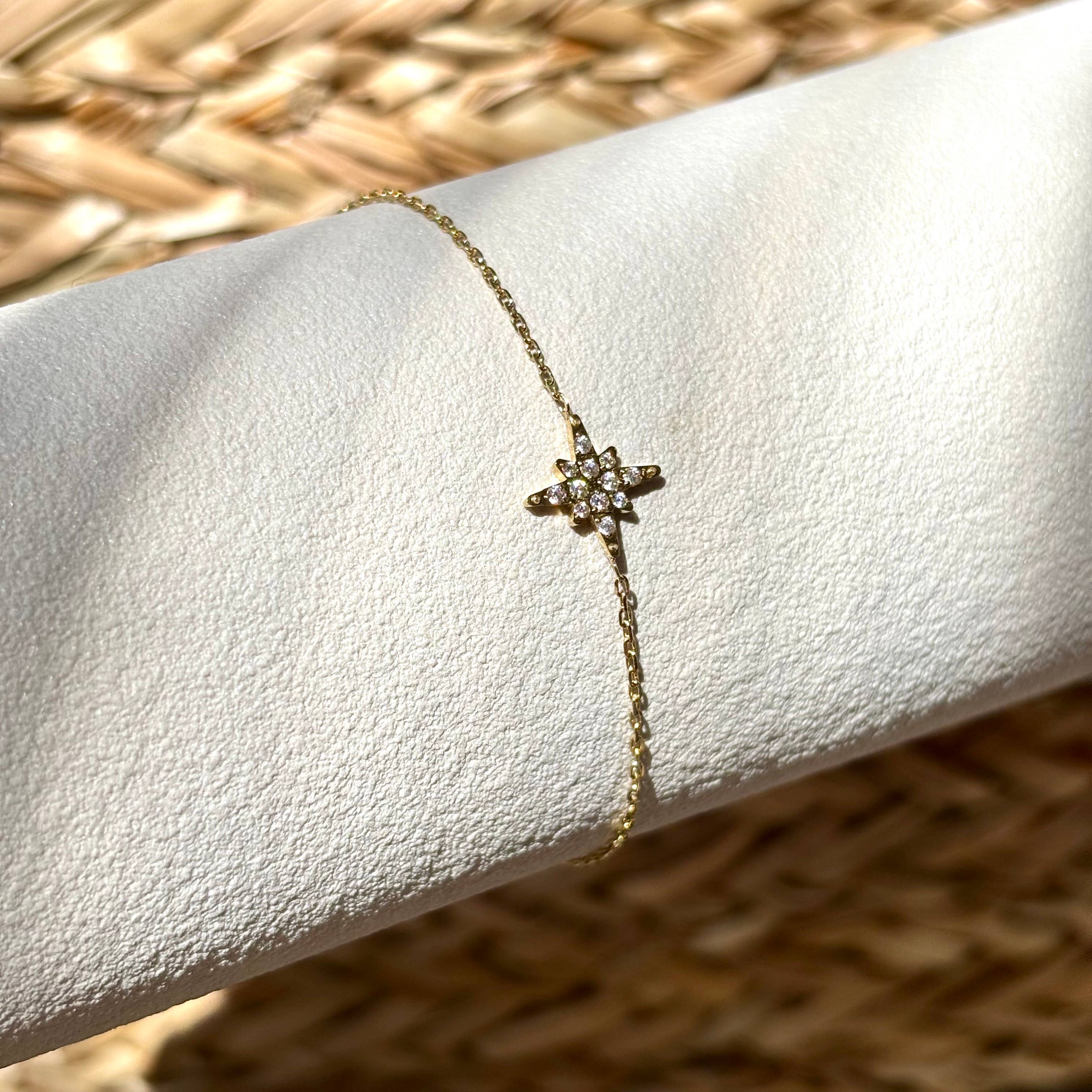 DJANET BIJOUX - Wholesale Charm/Dangle Bracelet - Fine Chain Bracelet Star 316L Steel 14K Gold-Plated Zirconium