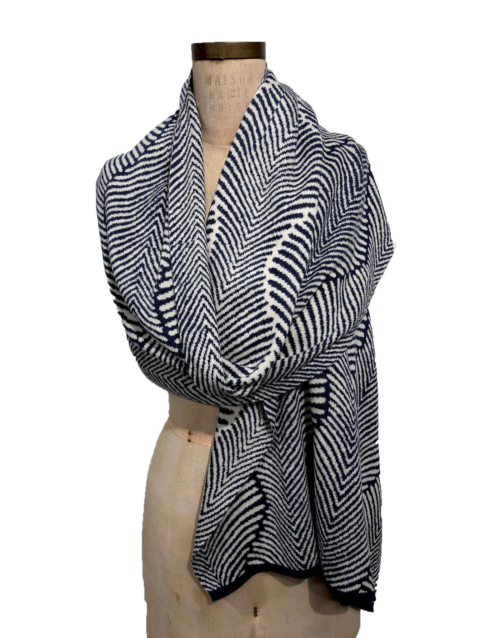 Liamolly – wholesale Scarf – Women's – Forest Fern Wrap9