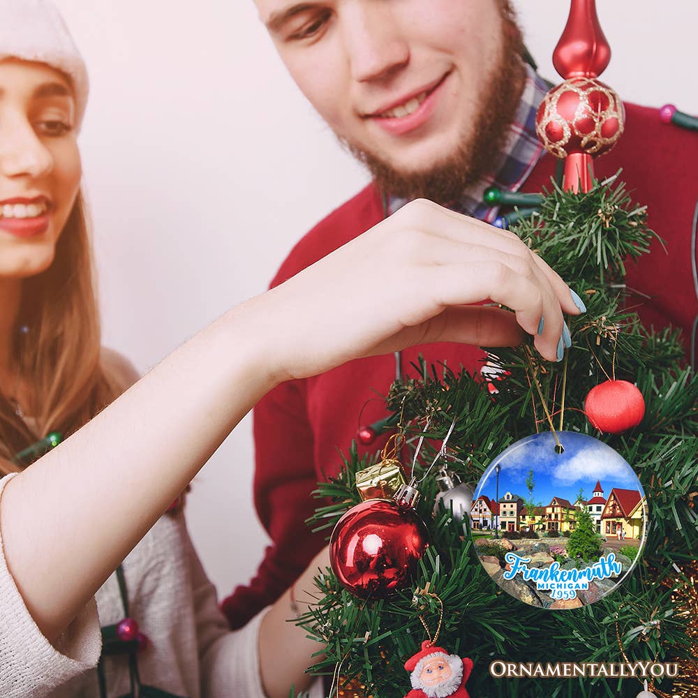 OrnamentallyYou - Vendita all'ingrosso Decorazione - Souvenir natalizio di Frankenmuth, città bavarese del Michigan3