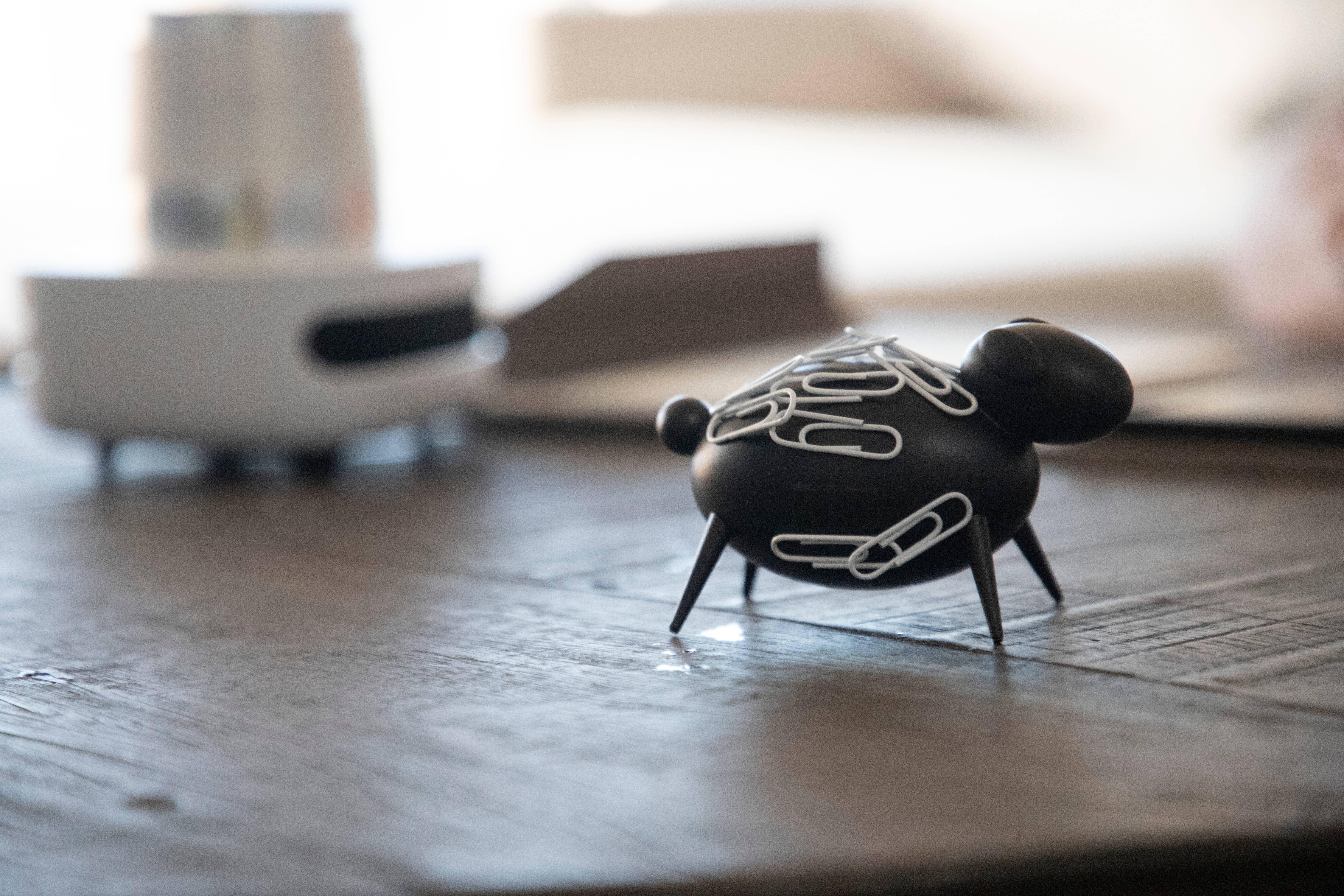 Allocacoc DesignNest - Venta al por mayor Clips - Soporte magnético Sheepi para sujetapapeles3