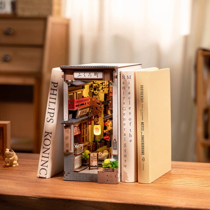 Robotime - Wholesale DIY Craft Kit - TGB11 Rolife Sakura Wine Alley DIY BooK&Nook1
