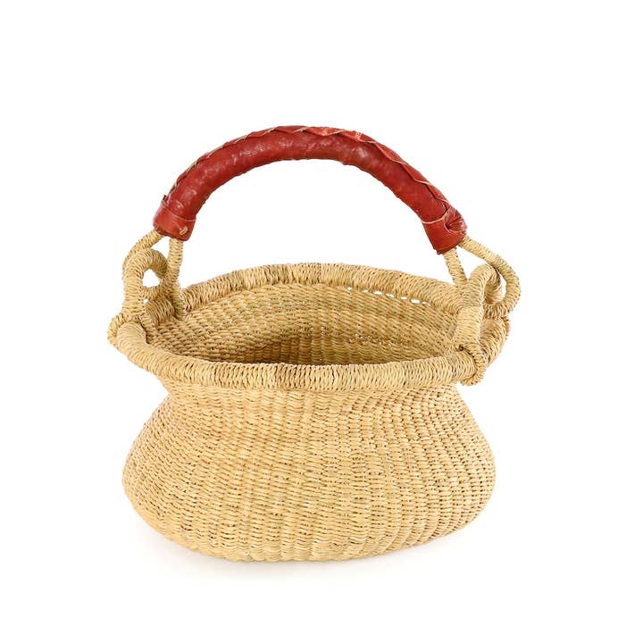 Swahili | AFRICAN MODERN - Wholesale Basket - Petite Natural Swing Basket - Leather Handle3