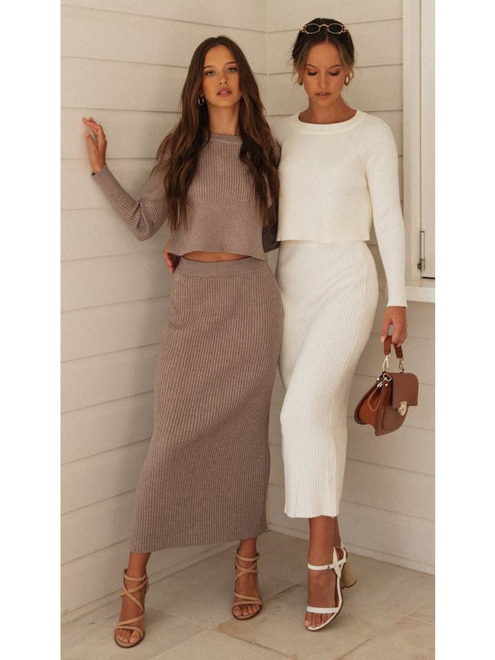 Sweetkama - Wholesale Top & Skirt Set - Women's - Solid Color Top & Skirt 2PCS Kintted Set Sweater Set HL730020