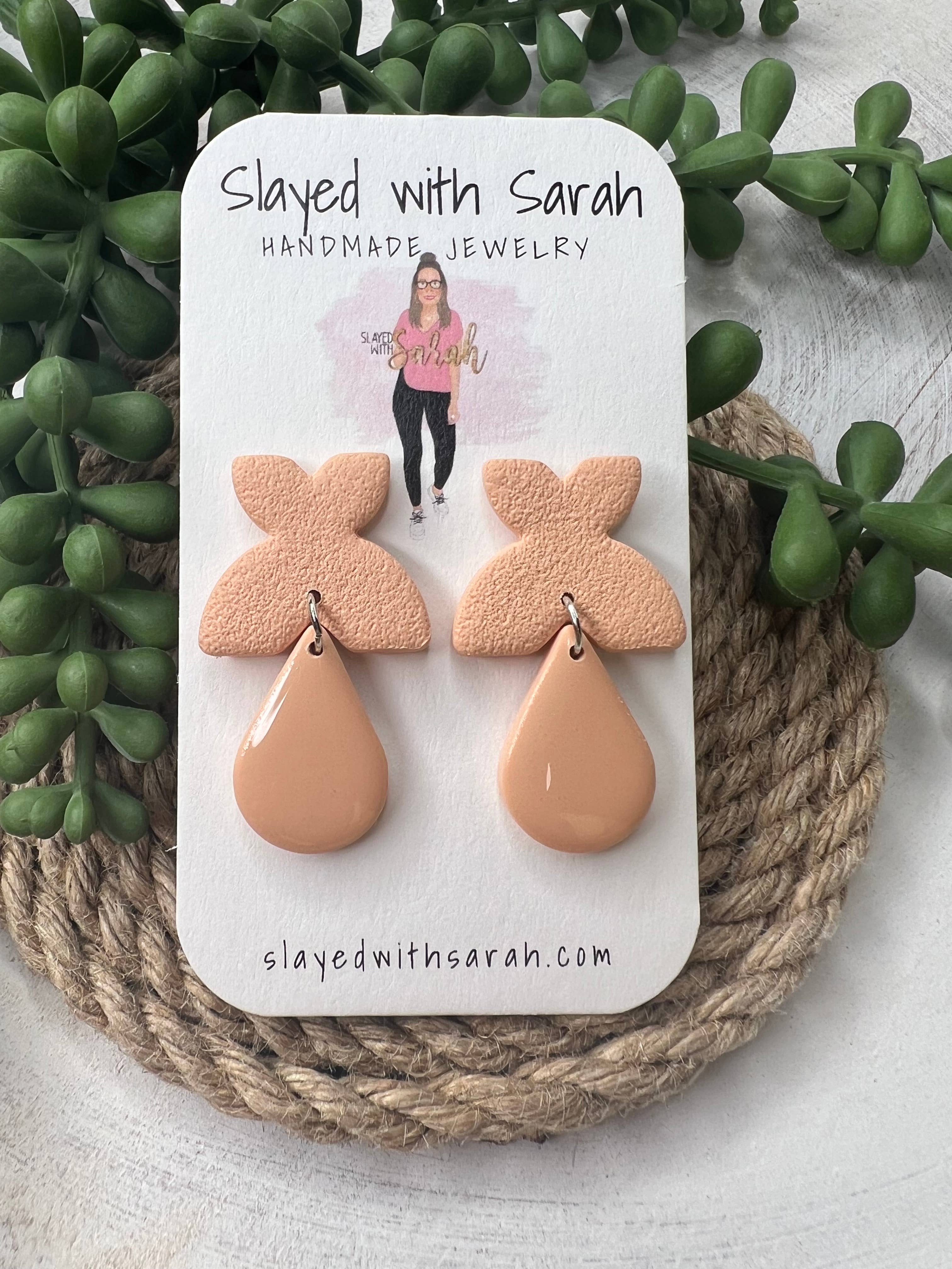 Slayed With Sarah - Wholesale Dangle Earrings - Isabella