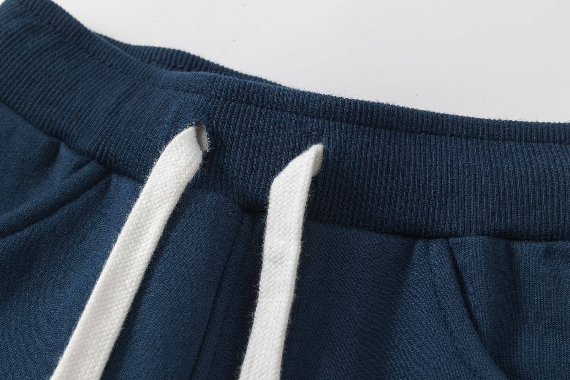 Newness Kids - Wholesale Athletic Sweatpants/Joggers - Kids - Boy's brushed fleece sweatpants JBI652463