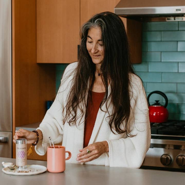 PAAVANI Ayurveda – Großhandel Gesundheits-/Entgiftungstee – Das Menopause-Ritual Ayurvedische Unterstützung für hormonelles Gleichgewicht2