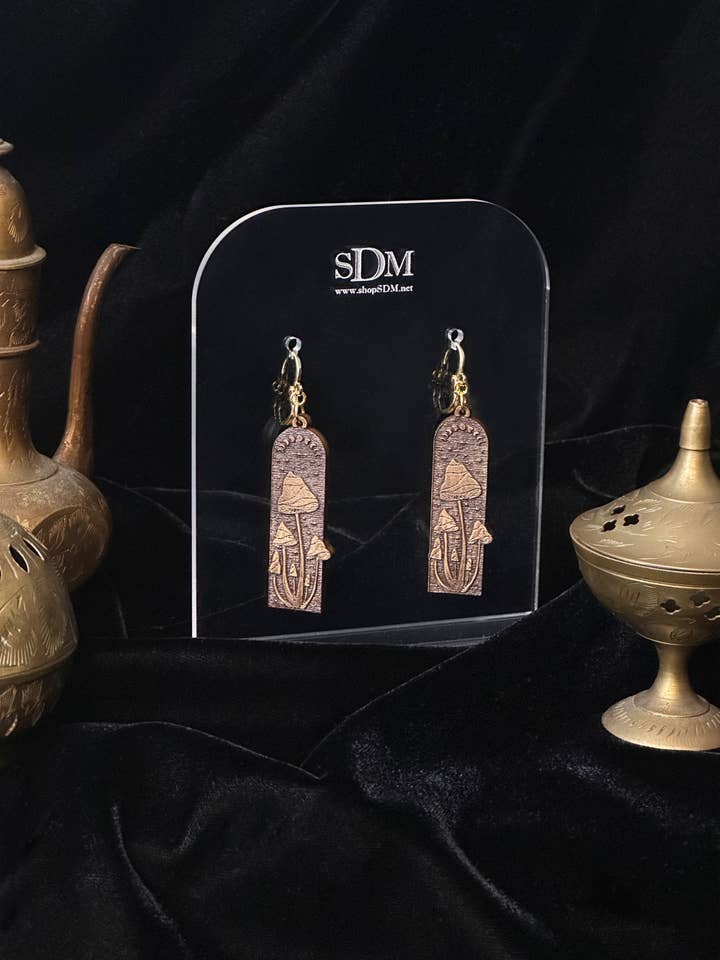 Espresso peint à la main et champignons dorés pour la vente par SDM