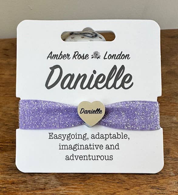 Gifted Wholesale Ltd - Wholesale Bedelarmbandje - Danielle gepersonaliseerde glitterarmband en haarband