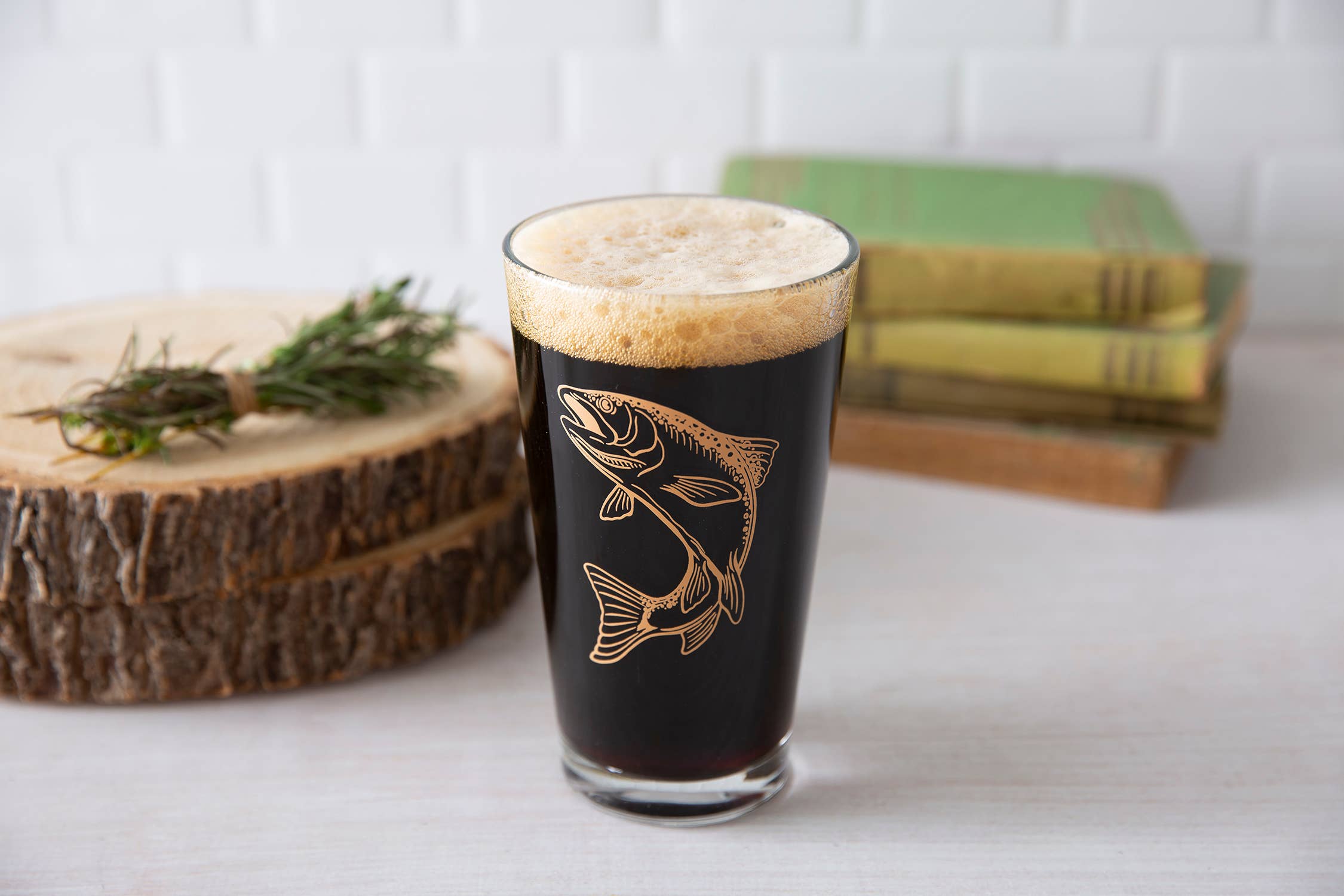 Counter Couture – Engroshandel Drikkeglas/kop – Ørred Design Pint Glas til Fiskeri Entusiaster5