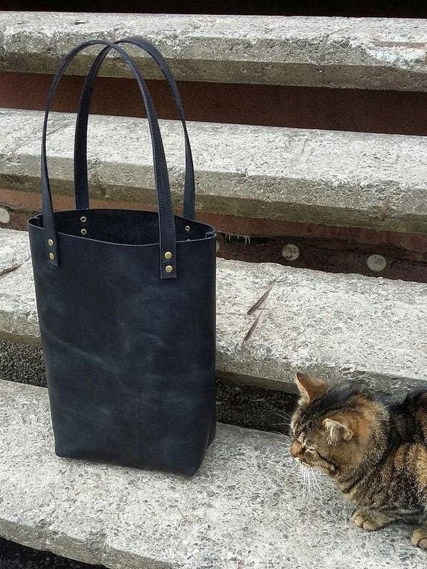 Grand fourre-tout en cuir pour femme - Sac à bandoulière pour la vente par Bagster