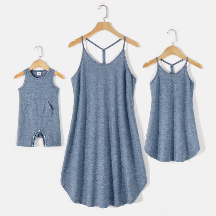 Robe bretelles bleu uni mère et fille en coton 95 % pour la vente par PatPat