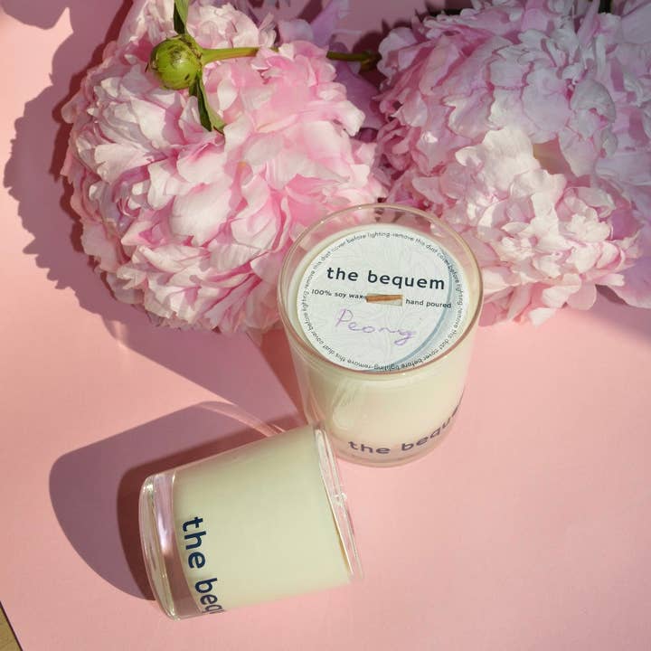 the bequem - Wholesale Jar/Filled Candle - Peony Soy Wax, Wooden Wick Candle1