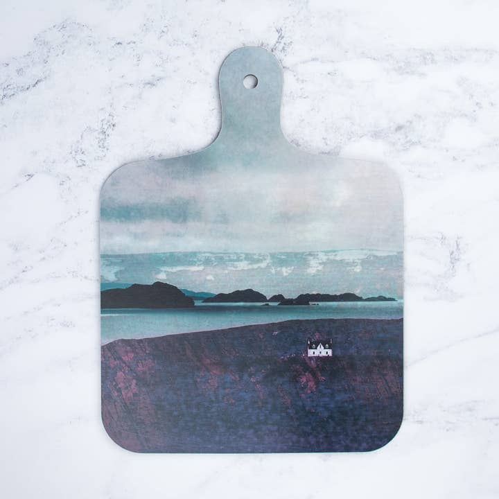 Mini-planche à découper Les îles d'été d'Achiltibuie pour la vente par Cath Waters Scottish Landscapes