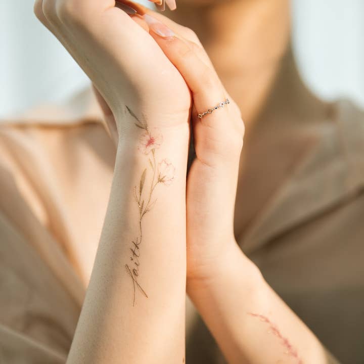 PAPERSELF - Vendita all'ingrosso Tatuaggi temporanei - Flower Script 2 Tatuaggi Temporanei