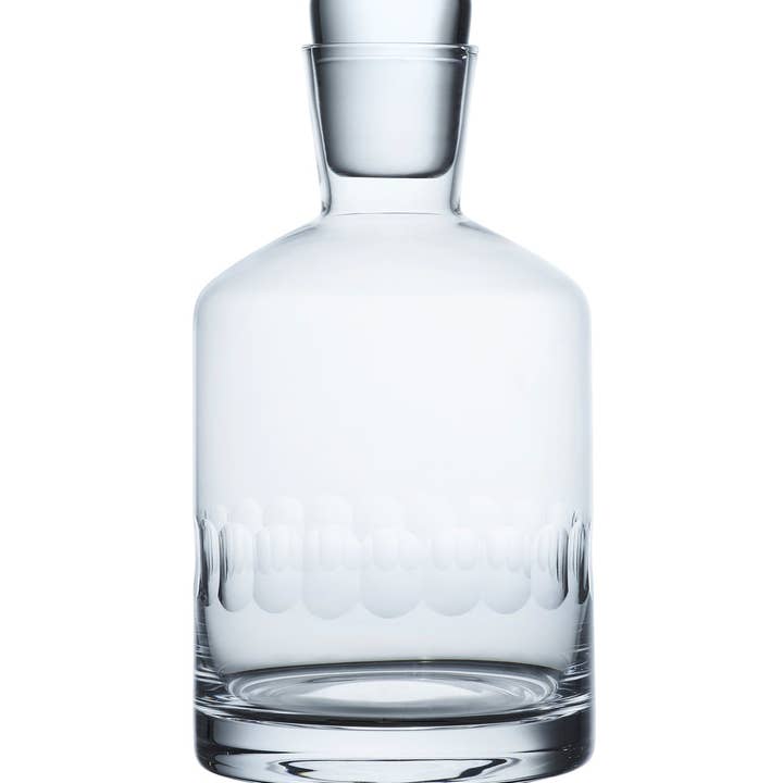 Ein Kristalldekanter mit Linsendesign für den Großhandel von The Vintage List