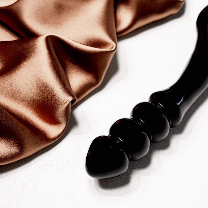 Yoni Pleasure Palace - Wholesale Sex Toy - The Black Mamba
