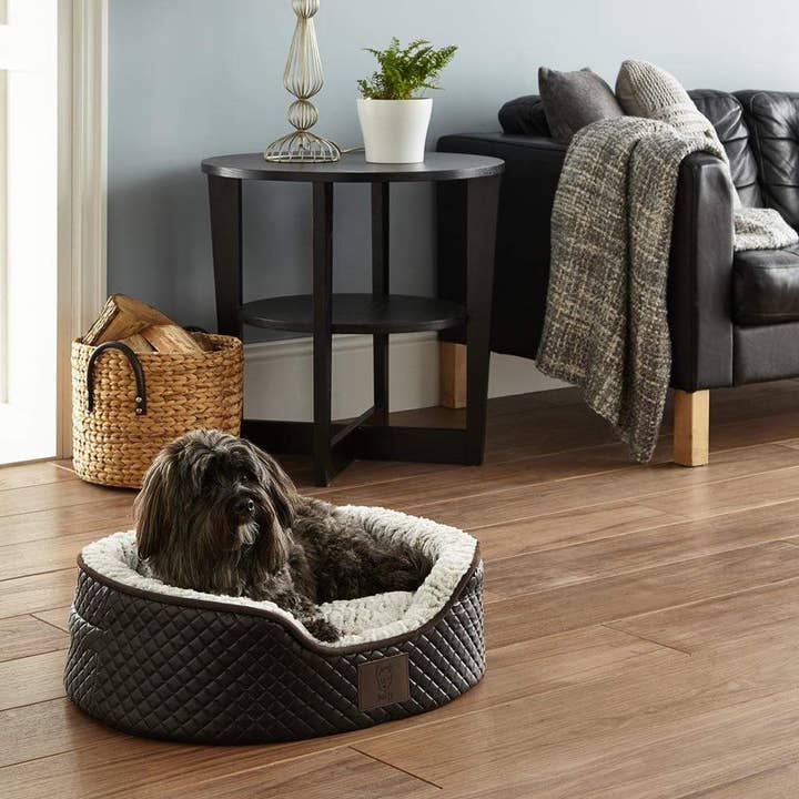 Lit pour chien matelassé Bunty Manhattan pour la vente par Bunty Pet Products Ltd